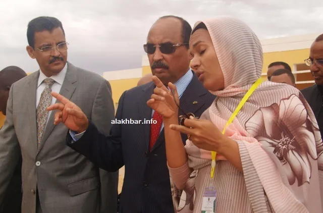 ولد عبد العزيز بعيد خروجه من الفصل الوحيد الذي دخله في مباني ثانوية ا