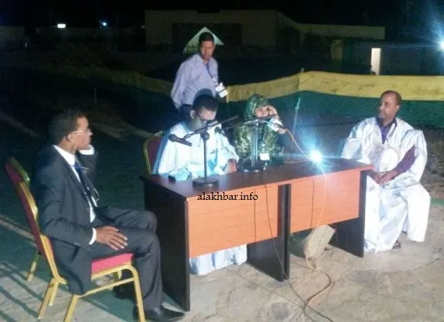 إذاعة موريتانيا تقدم من أطار أولى نشراتها خارج الأستوديو