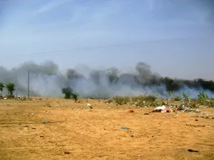 سكان روصو يتهمون السلطات بالتقصير في مواجهة الحرائق