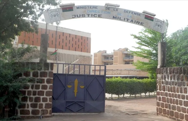 مبنى إدارة العدالة العسكرية بالعاصمة واغادوغو.