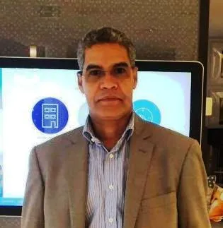 تمت إقالة مدير التنمية بالمنطقة الحرة سيد أحمد ولد أبوه (صورة من صفحت
