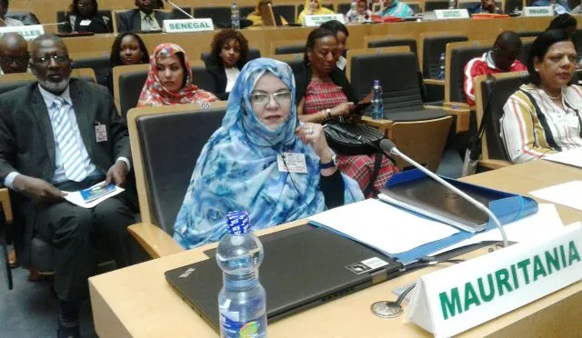 وزيرة الشؤون الاجتماعية والطفولة والأسرة ميمونة بنت التقي