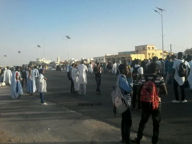 احتجاجات طلابية ضد ارتفاع تذاكر النقل الجامعي