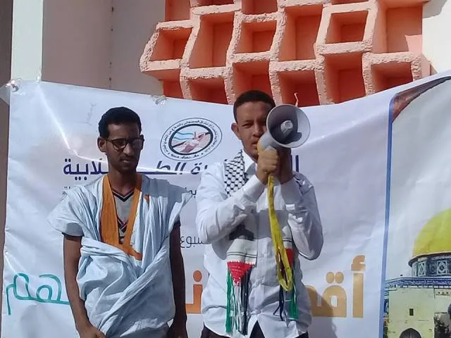 رئيس المبادرة محمد محمود ولد محمد خلال كلمته في اختتام حفل أسبوع الأ?