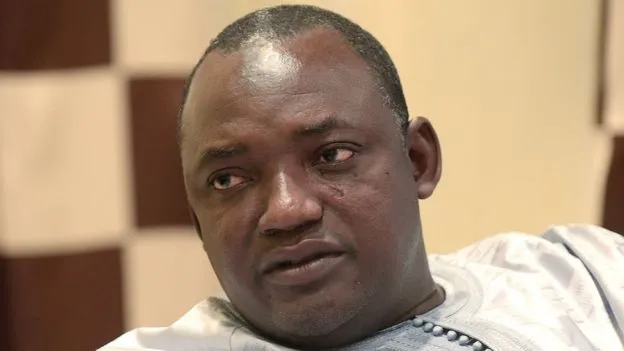 آدما بارو مرشح المعارضة الغامبية الفائز في الانتخابات الرئاسية.