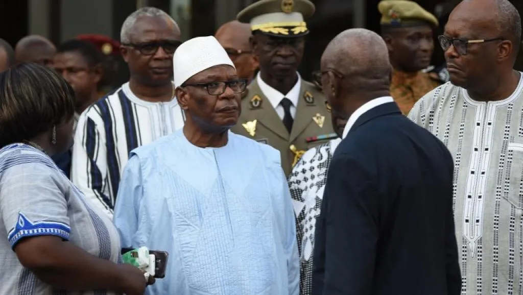 الرئيس المالي ابراهيم بوبكر كيتا رفقة نظيره البوركيني روك مارك اكري?