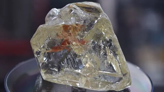 _99059714_diamantpaix