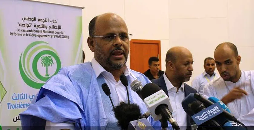 رئيس حزب التجمع الوطني للإصلاح والتنمية "تواصل" محمد جميل ولد منصور خ