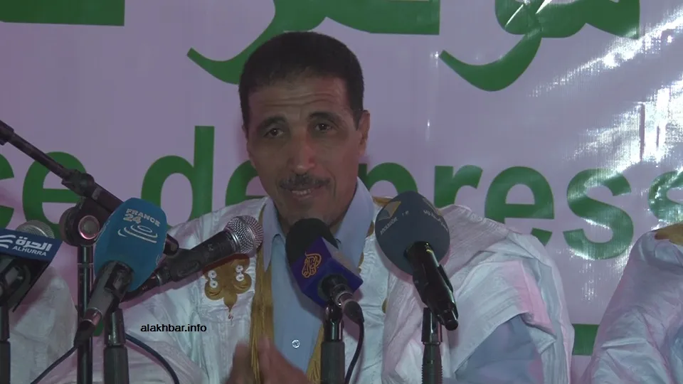 رئيس حزب اتحاد قوى التقدم محمد ولد مولود خلال مؤتمر صحفي سابق (الأخبا