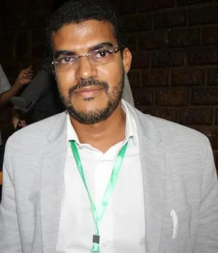  الخميني مولاي على أستاذ بجامعة نواكشوط، مختص بالنمذجة الرياضية لان