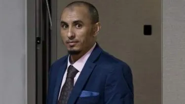 الحسن أغ عبد العزيز خلال أول مثول له أمام محكمة الجنايات الدولية.