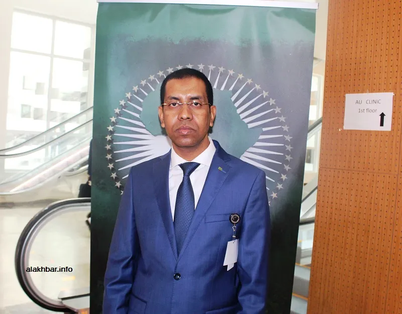 الدبلوماسي الموريتاني عدنان سالم ولد الشيباني خلال حديثه اليوم للأخ