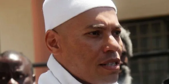 كريم واد: نجل الرئيس السنغالي السابق عبد الله واد.