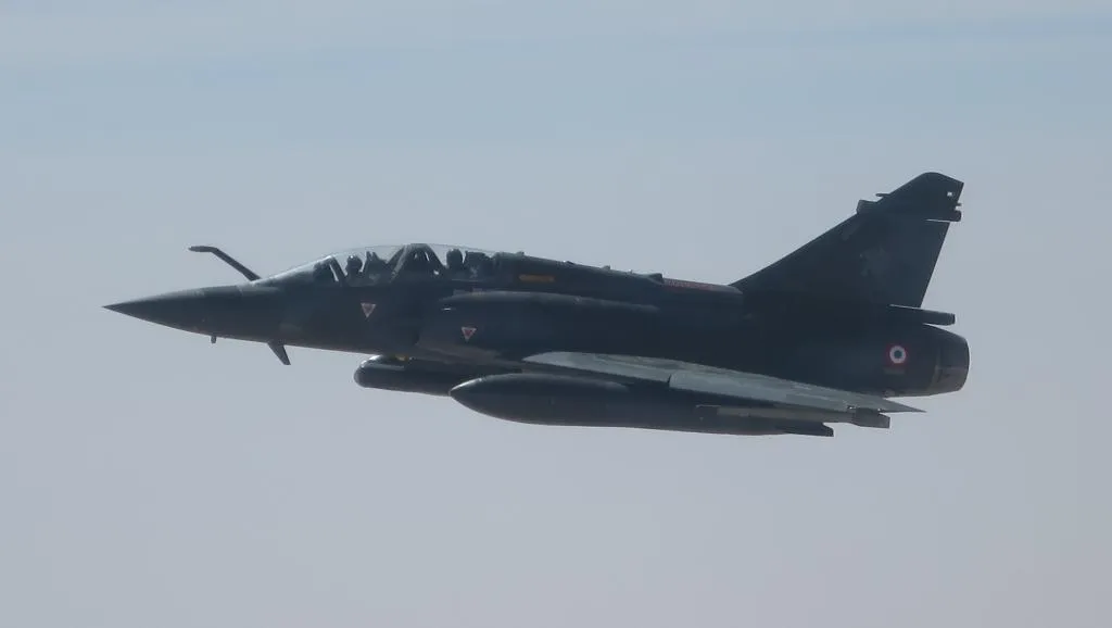 طائرة ميراج 2000.