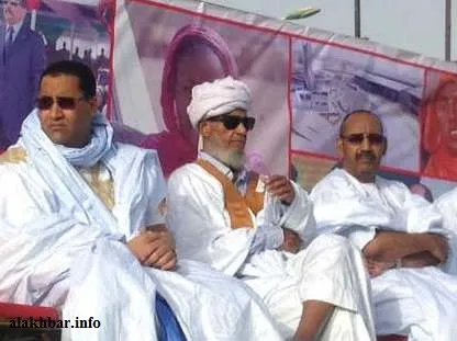 ولد محمد لولي يتوسط وزيري الداخلية والاقتصاد والمالية في مهرجان لدع?