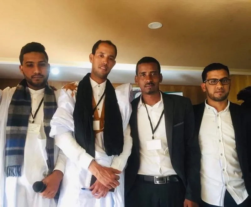 الأمين العام الجديد للاتحاد إلى جانب الأمين العام المنتهية ولايته 