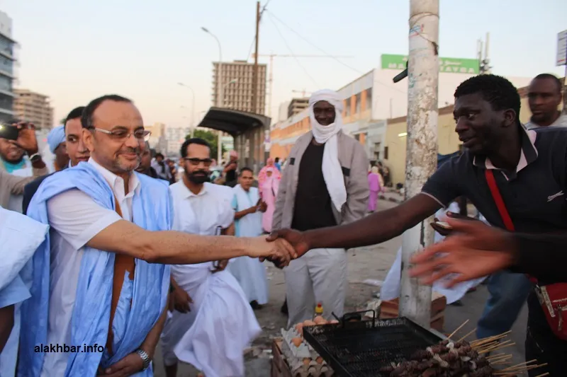 ولد ببكر خلال جولته في السوق المركزي بالعاصمة نواكشوط مساء اليوم (ال?