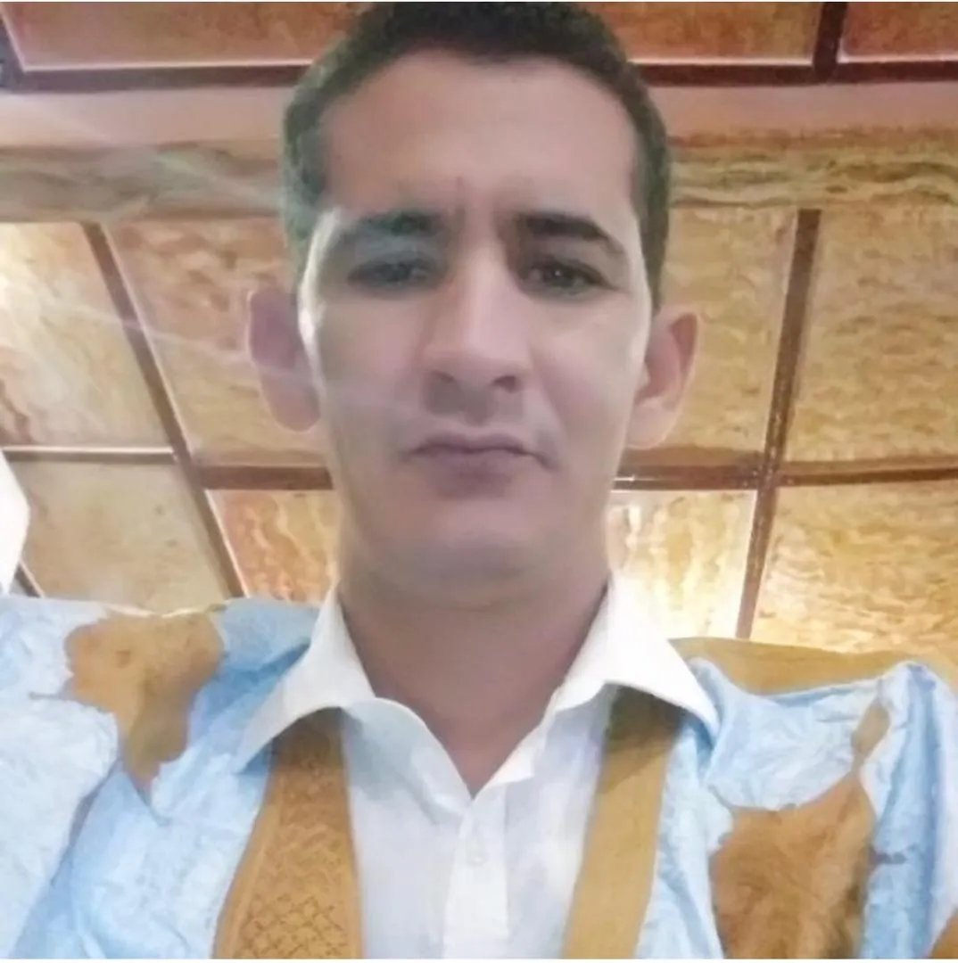 الدائن الذي أوقفته الشرطة اليوم عقب تجمع الدائنين أمام الرئاسة 