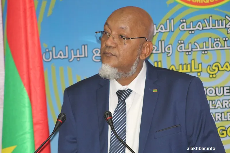 الوزير المكلف بمهام الناطق الرسمي باسم الحكومة سيدنا عالي ولد محمد خ