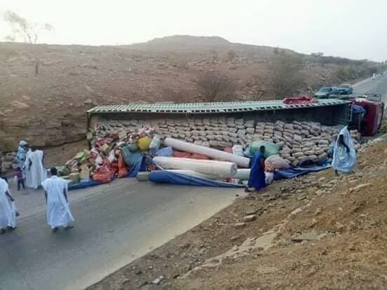 68742384_680437582429449_4445725372553625600_n