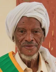 شيخ مقاطعة بابابى ينج ولد أحمد شلل توفي البارحة ودفن في مدينة نواذيب?