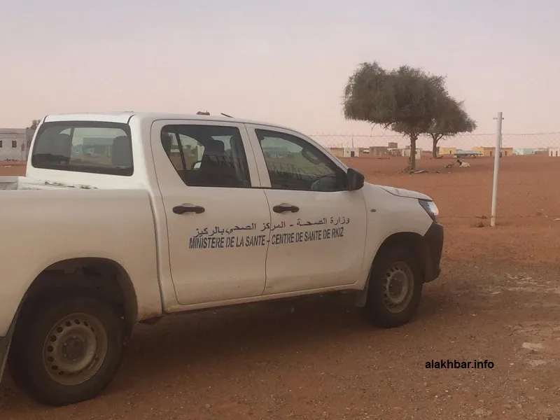 سيارة المركز الصحي بالركيز في قرية آجوير التي سجلت فيها الحالات المر
