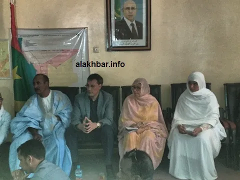 جانب من اجتماع الوزيرة رفقة السلطات الإدارية في مقاطعة الشامي زوال ا