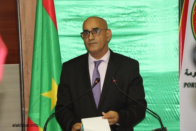 وزير الصيد والاقتصاد البحري الناني ولد اشروقه خلال مؤتمر صحفي سابق (?