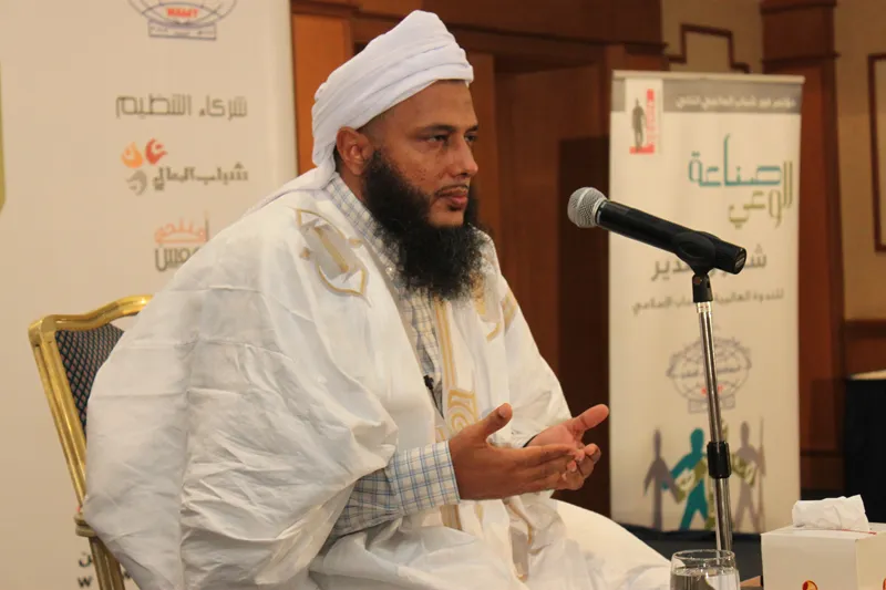 رئيس الجمعية العلامة الشيخ محمد الحسن ولد الددو 