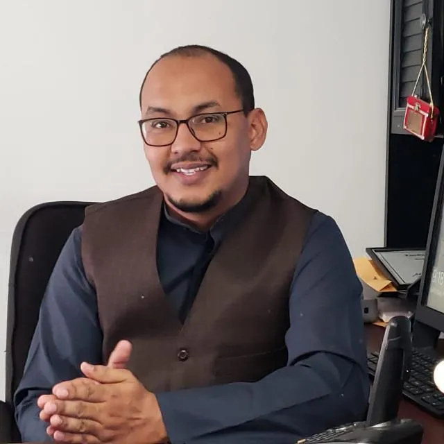 الشيخ إبراهيم أعمر كل