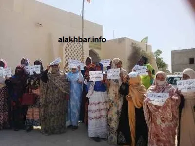 جانب من احتجاجات المعلمين صباح اليوم في نواذيبو/ الأخبار