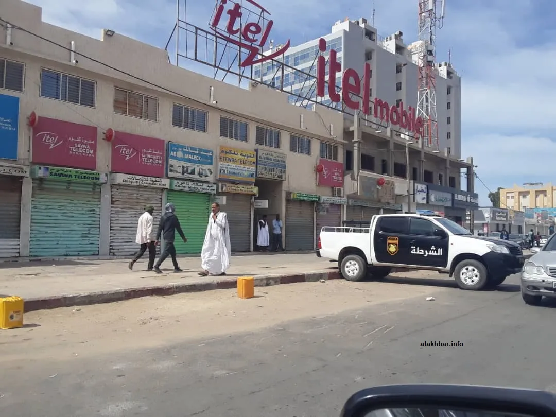 تولت الشرطة مراقبة استمرار إغلاق السوق المختص في الهواتف ومستلزماته