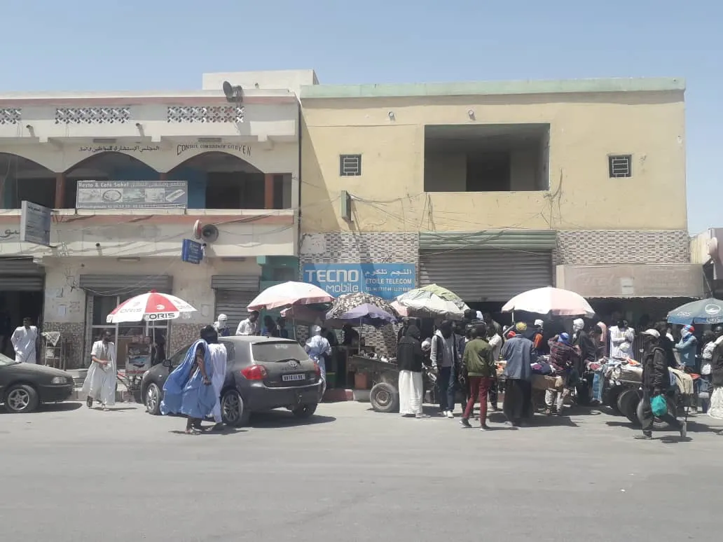 سوق الهواتف زوال اليوم أثناء عملية الإغلاق/ الأخبار