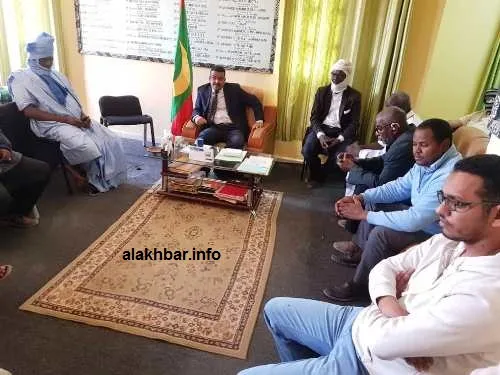 جانب من اجتماع الحاكم بالنقابات المهنية في مباني المقاطعة/الأخبار