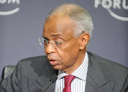 أحمد ولد عبد الله: دبلوماسي موريتاني