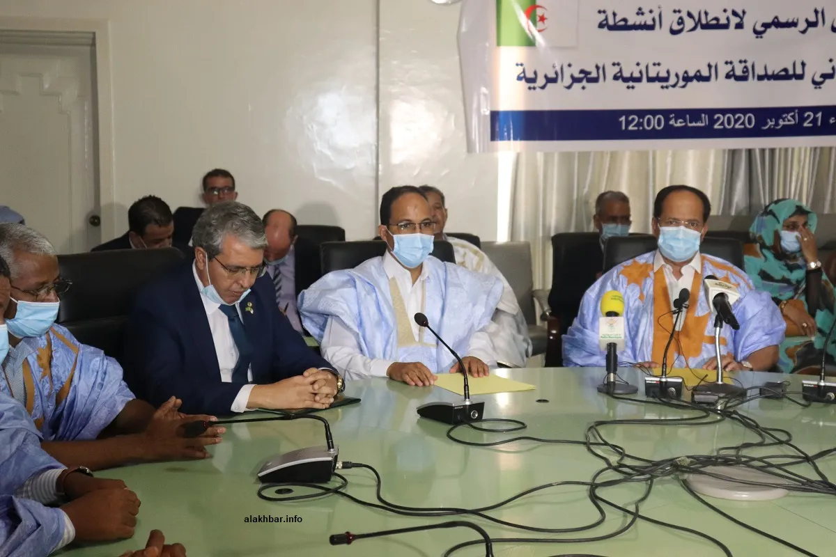 عمدة بلدية توجنين الدكتور محمد الأمين شعيب خلال نشاط سابق للبلدية (ا?