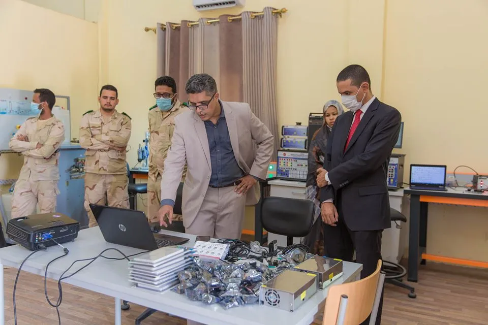 مدير الشؤون الأكاديمية في المدرسة العليا متعددة التقنيات خلال استعر