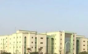 مبنى الإدارة العامة للأمن حيث توجد داخله إدارة شرطة الجرائم الاقتصا?