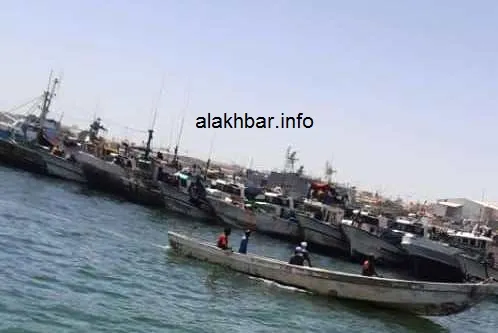 زوال اليوم احتج العديد من الزوارق المسجرة على الحادث وطالبوا بحماية 