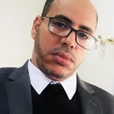 الشاعر مختار محمد مقام 