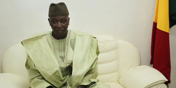 باه نداو: الرئيس الانتقالي في مالي 