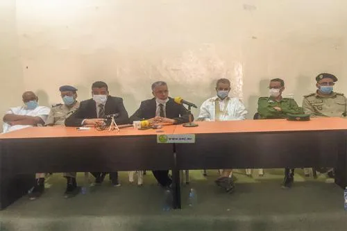 جانب من إشراف السلطات المحلية زوال اليوم على عملية تقسيم المبالغ الم