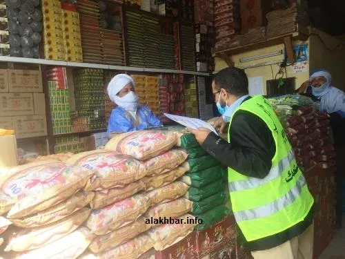 جانب من التوعية ضد الغلاء اليوم في السوق المركزي من قبل جمعية الرحمة 