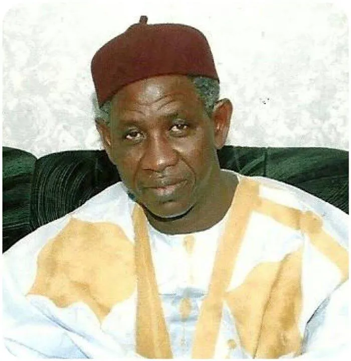 38848757_693647584321273_3413501103323480064_n