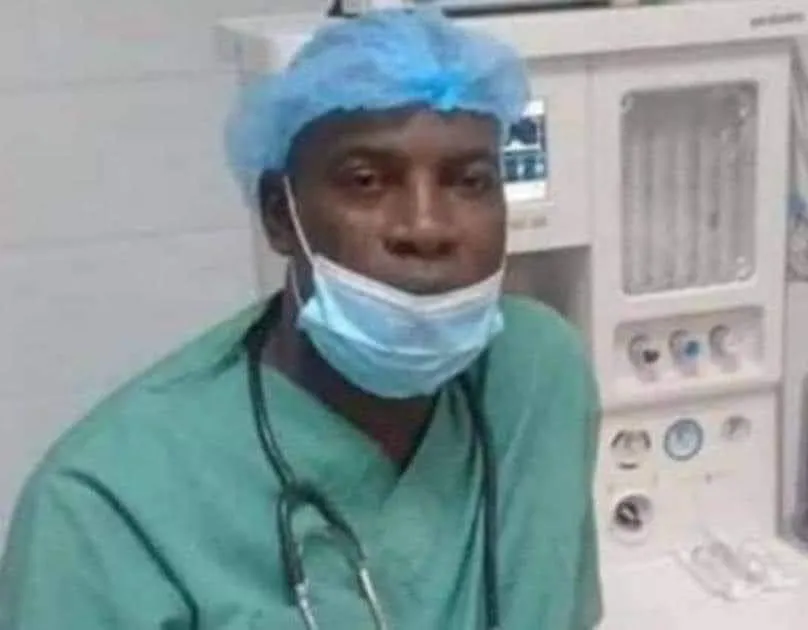 الراحل ماديكا انيانغ، الفني السامي في التخدير والإنعاش