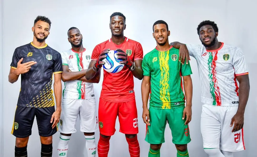 نجوم المنتخب الوطني بالقميص الجديد للمنتخب