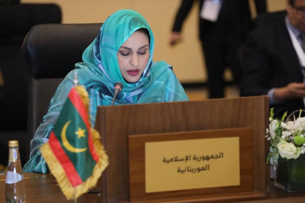 وزيرة الشؤون الاجتماعية والطفولة والأسرة الناها هارون الشيخ سيديا خ
