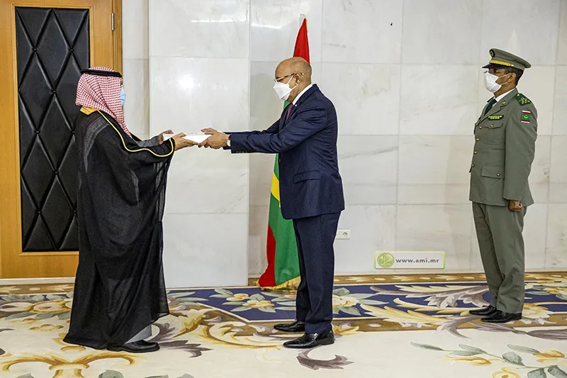 الرئيس محمد ولد الغزواني خلال استلامه أوراق اعتماد السفير السعودي ا?