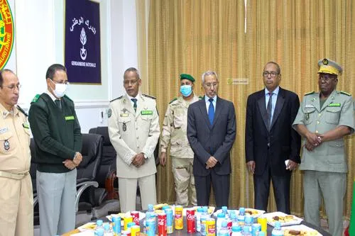 وزير الدفاع حننا سيدي حننا خلال الحفل اليوم (وما)