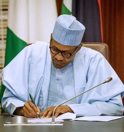 President-Muhammadu-Buhari-signing
